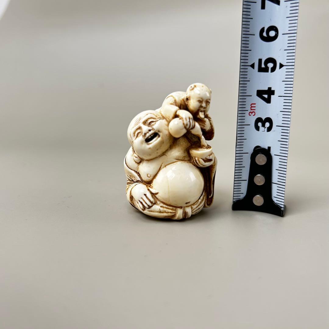 仏像と小僧の彫刻極上根付天然素材アンティーク骨董飾り物古美術置物細密細工