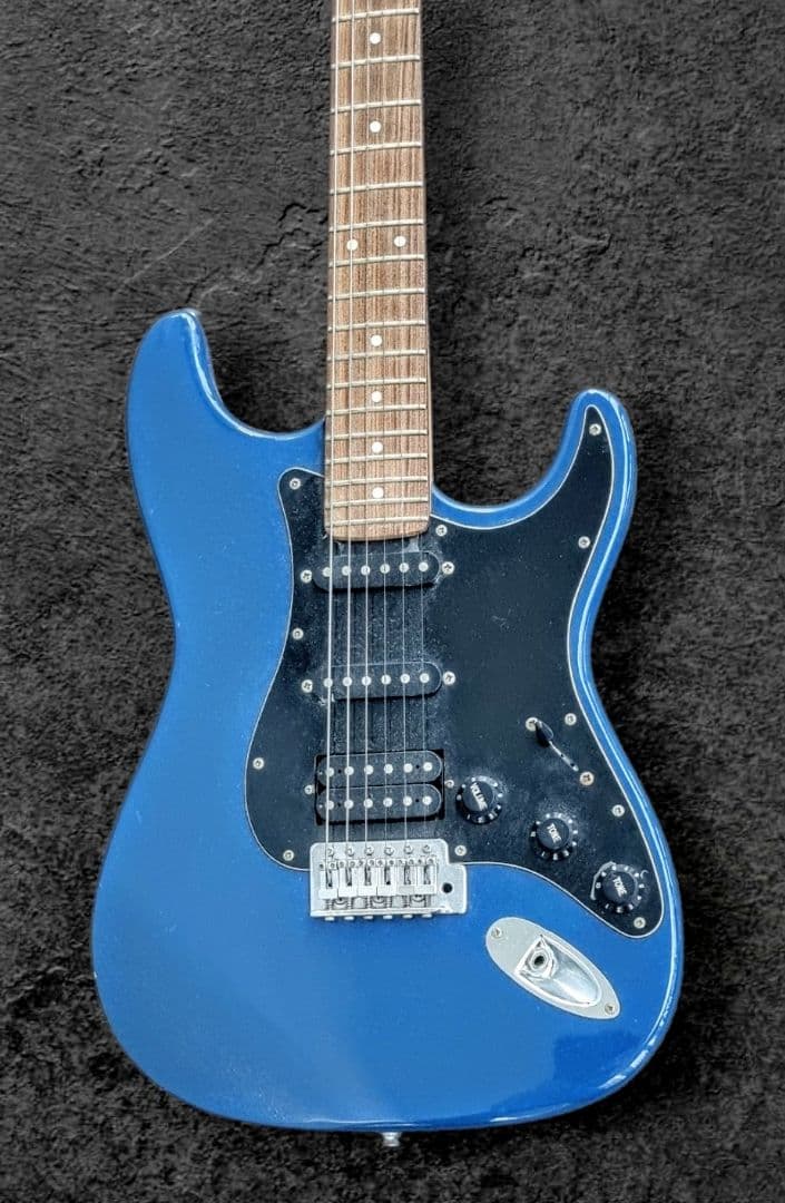 年末年始セールBUSKER‘Sバスカーズ ストラトキャスター エレキギターSSH