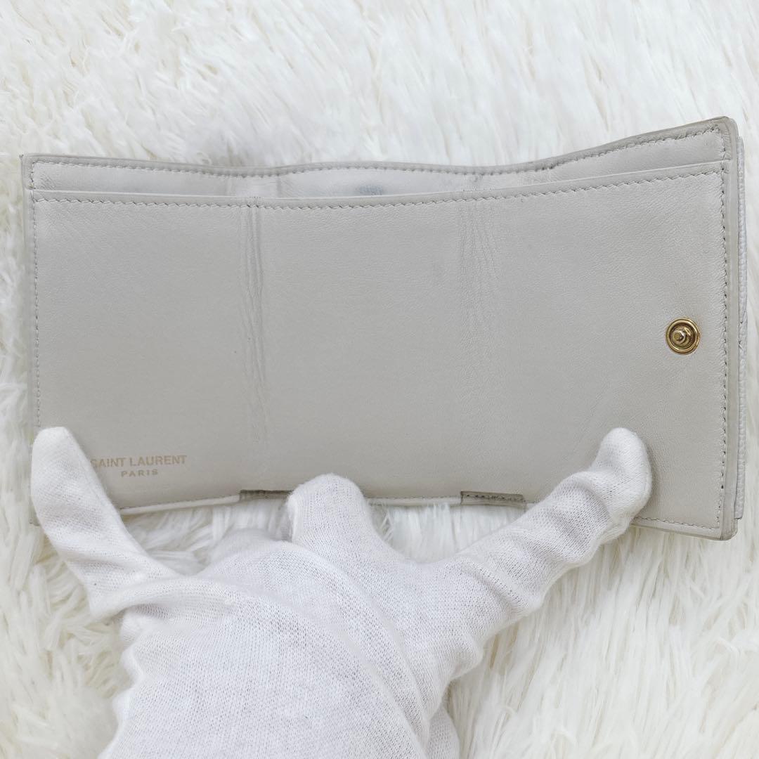 美品✨サンローラン 折り財布 キャビアスキン YSLロゴ レザー アイボリー