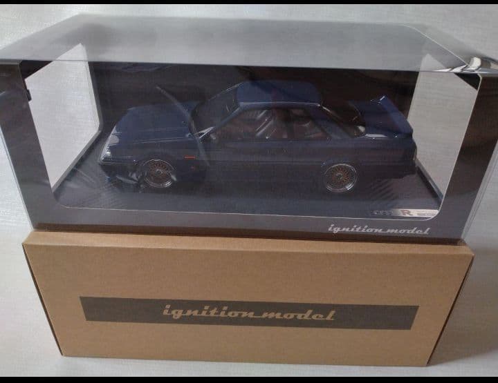 1/ 18　スカイライン GTS-R (R31) Blue Black