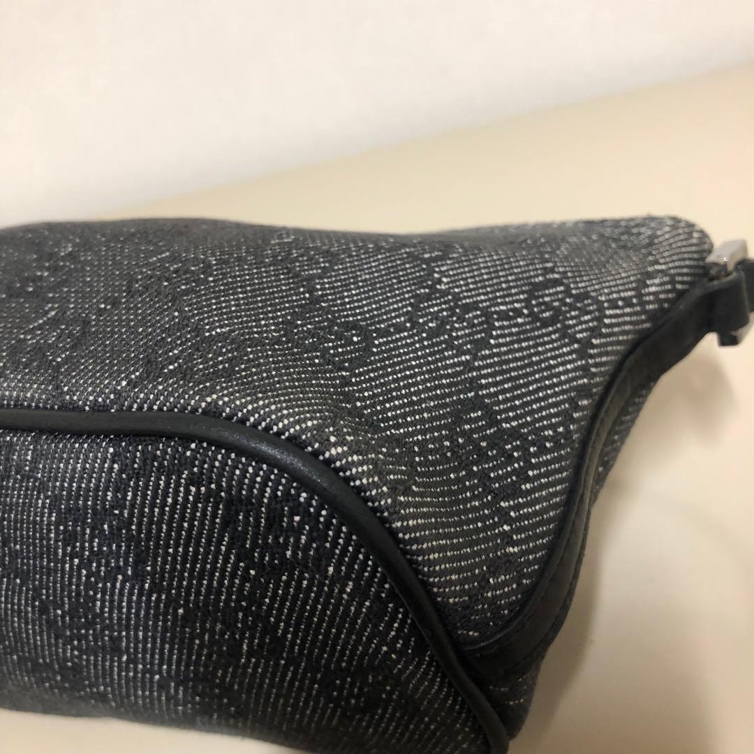 グッチ アクセサリーポーチ GGキャンバス ブラック