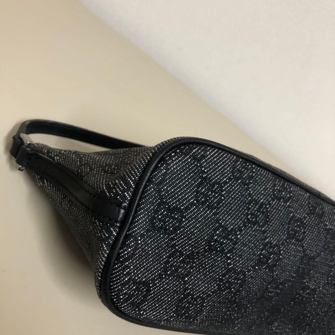 グッチ アクセサリーポーチ GGキャンバス ブラック