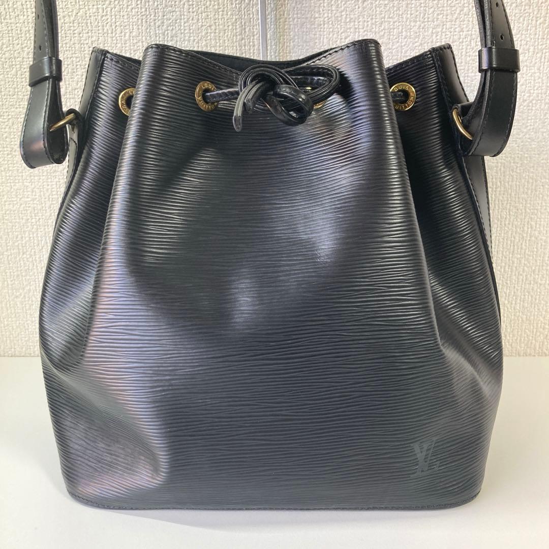 LOUIS VUITTON エピレザー プチノエ ノワール 黒 バケットバッグ
