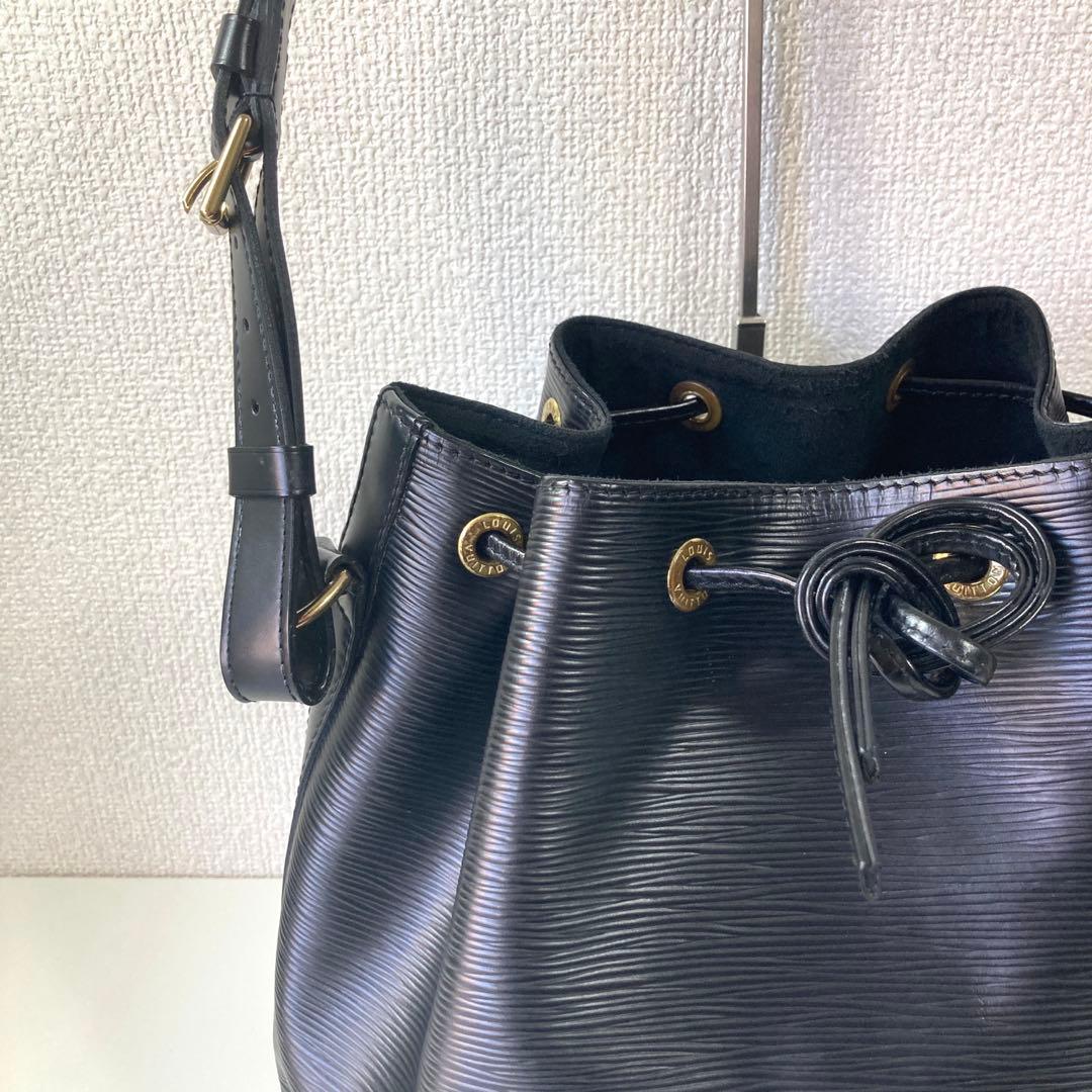 LOUIS VUITTON エピレザー プチノエ ノワール 黒 バケットバッグ