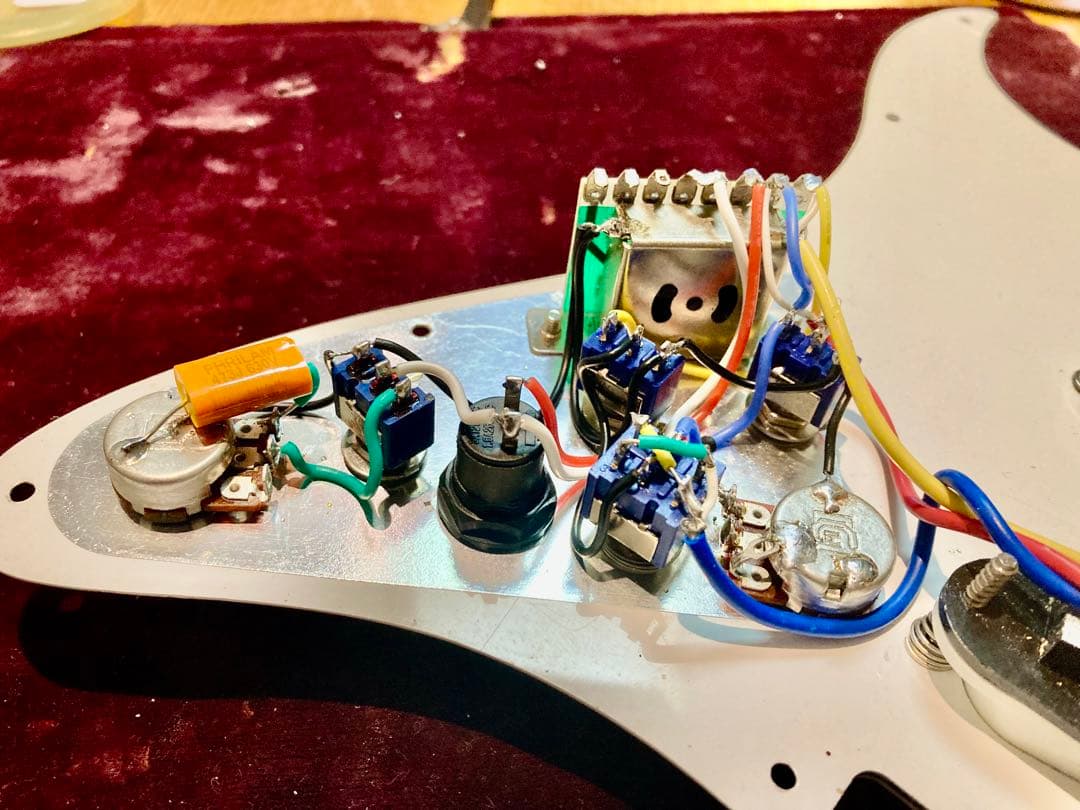 ☆おすすめ品　モディファイして新機能満載　BUSKERS ST