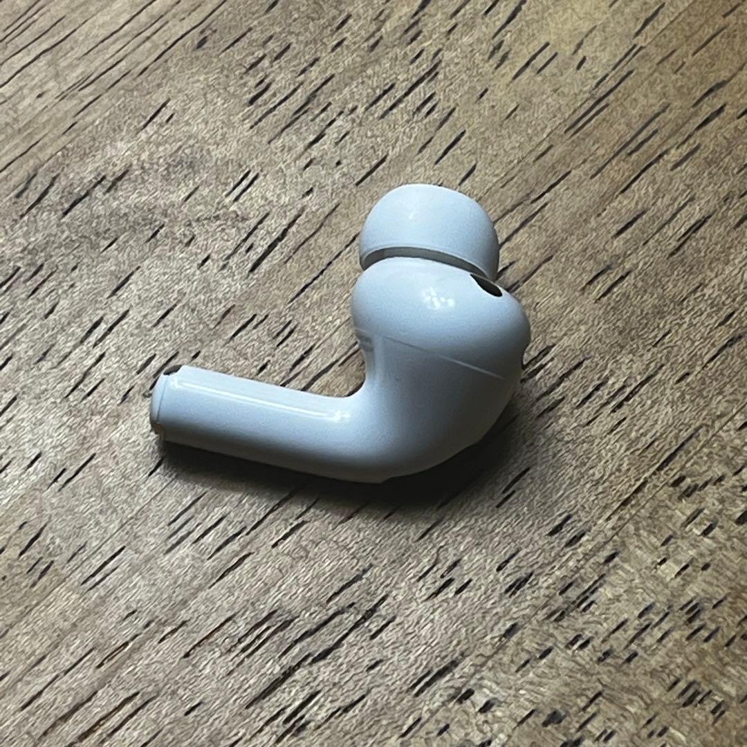 美品 AirPods Pro 第3世代 右耳 右 A3063 エアーポッズ プロ