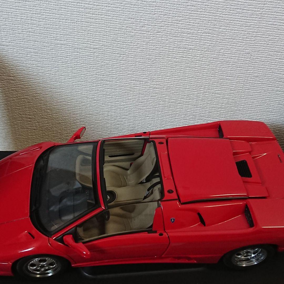 1/18オートアート ディアブロロードスター