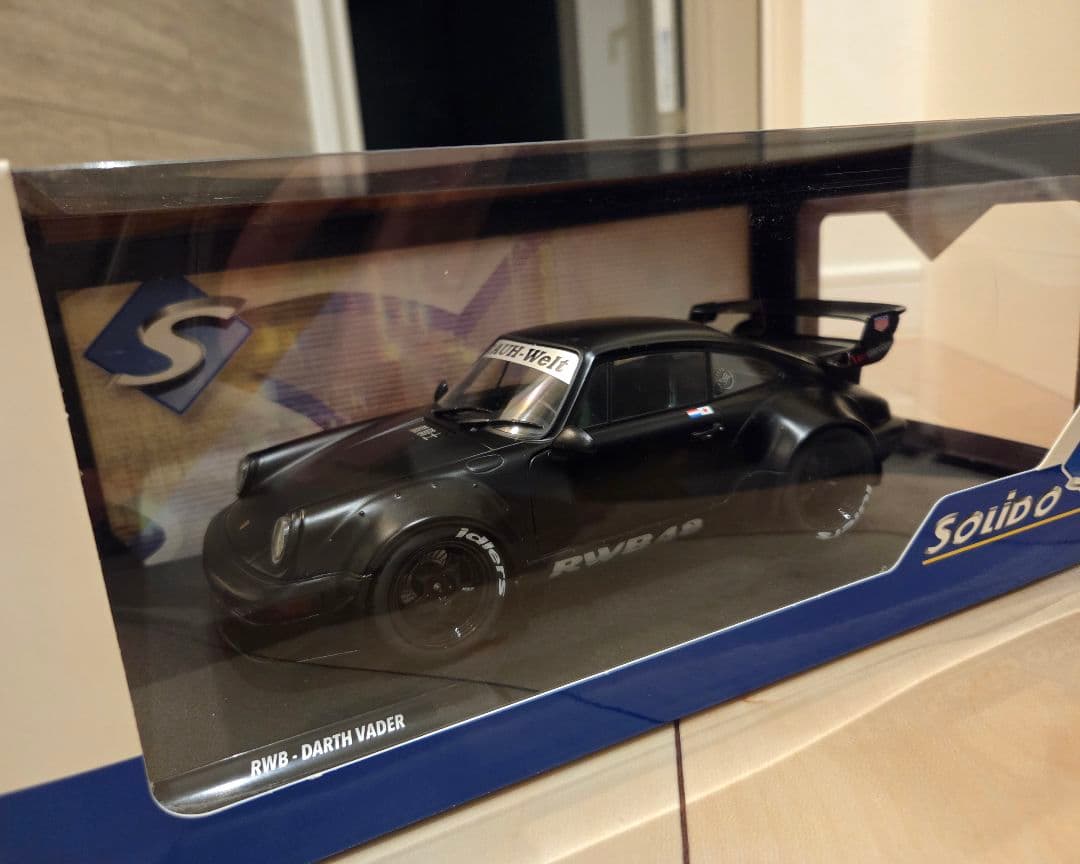 RWB DARTH VADER ミニカー ブラック 1/18