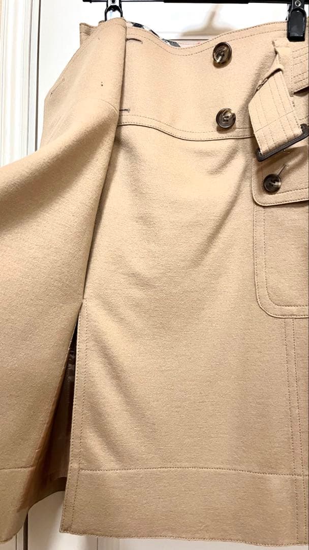 バーバリー三陽商会ベージュウールスカート未使用
