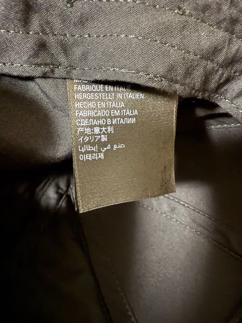 BALENCIAGA ブラック ピアスベースボールキャップ Lサイズ