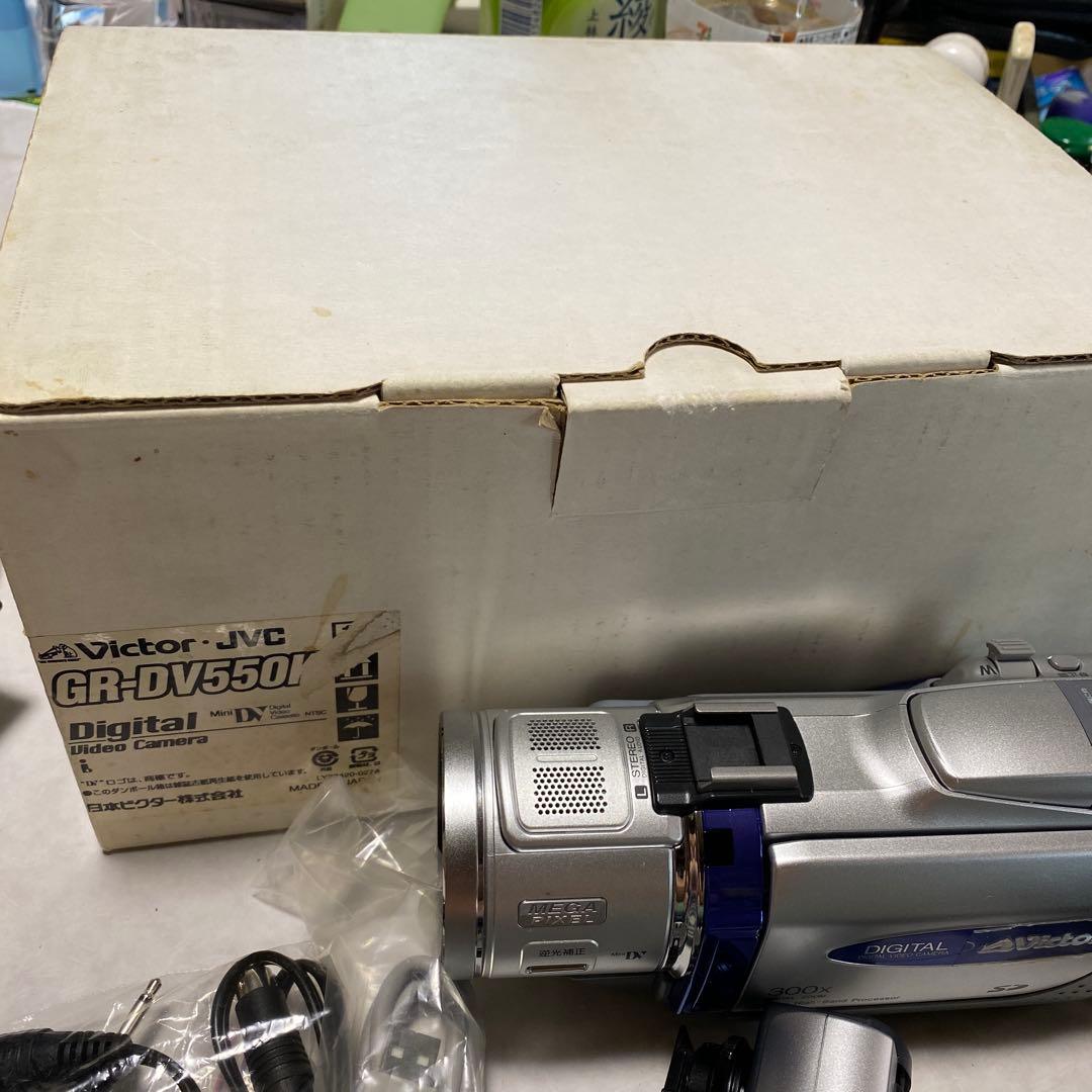 Victor DIGITALビデオカメラGR-DV550K ①
