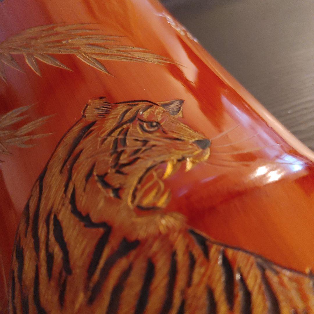 讃岐竹　虎　一刀彫