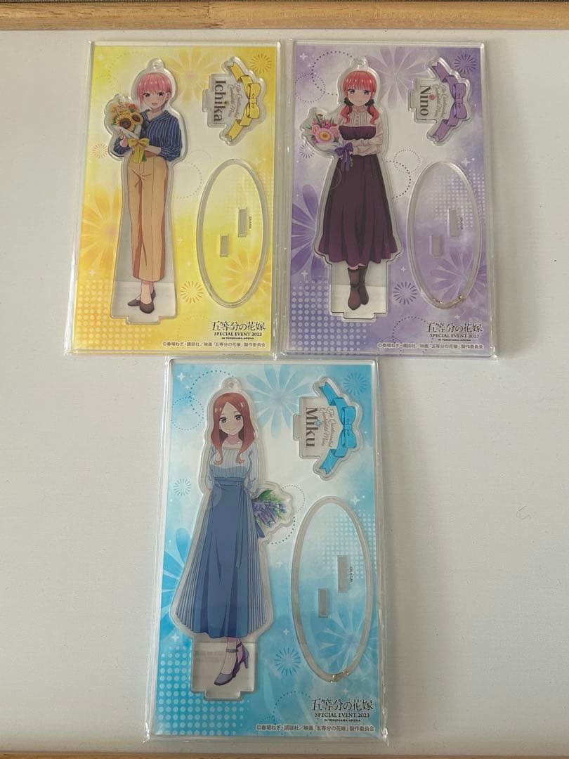 五等分の花嫁　横浜アリーナ アクリルスタンド五つ子(５年後）セット