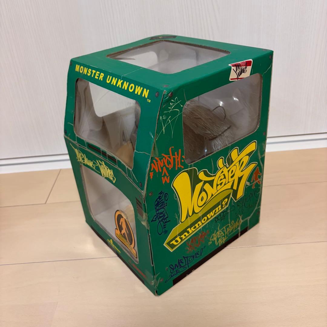 【希少】MONSTER UNKNOWN ビッグフット