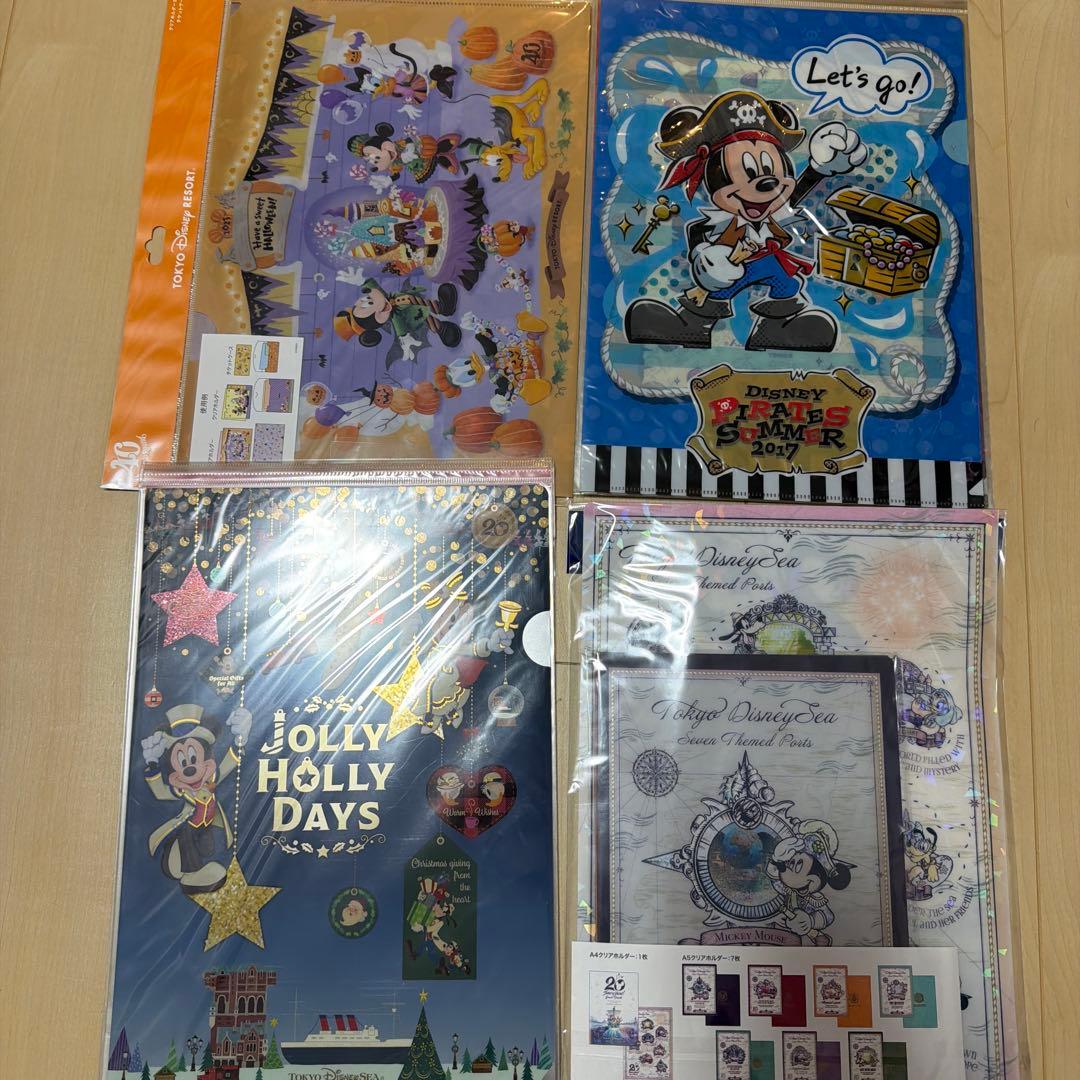 東京ディズニーリゾート　クリアファイル59点まとめ売り
