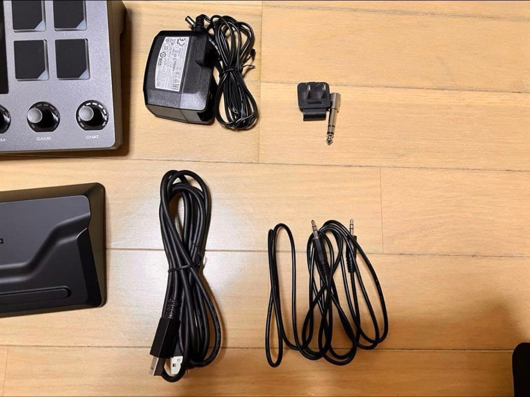 その他 AVerMedia AX310 BLACK