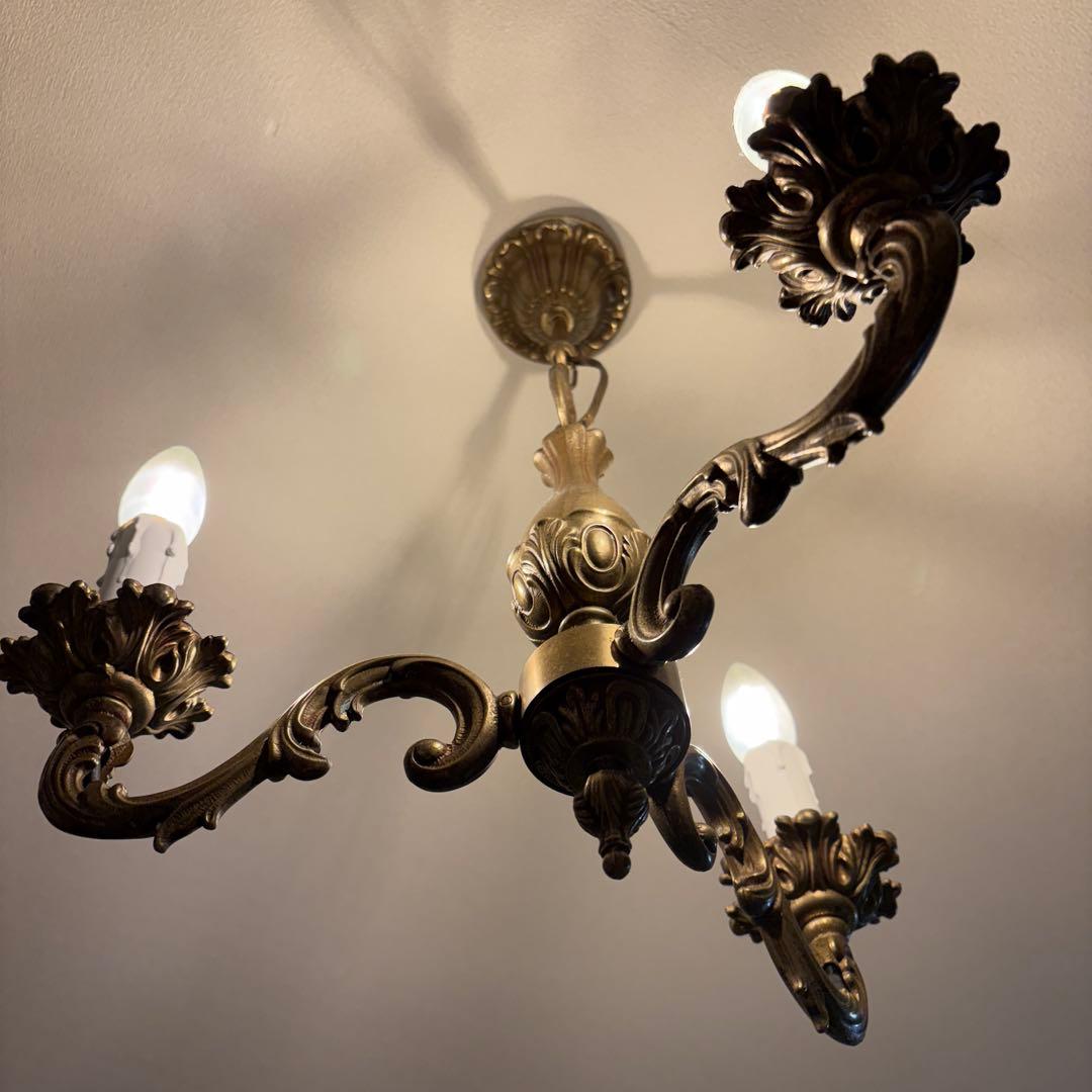 ゴールドシャンデリア フランス製3灯 クラシックスタイル