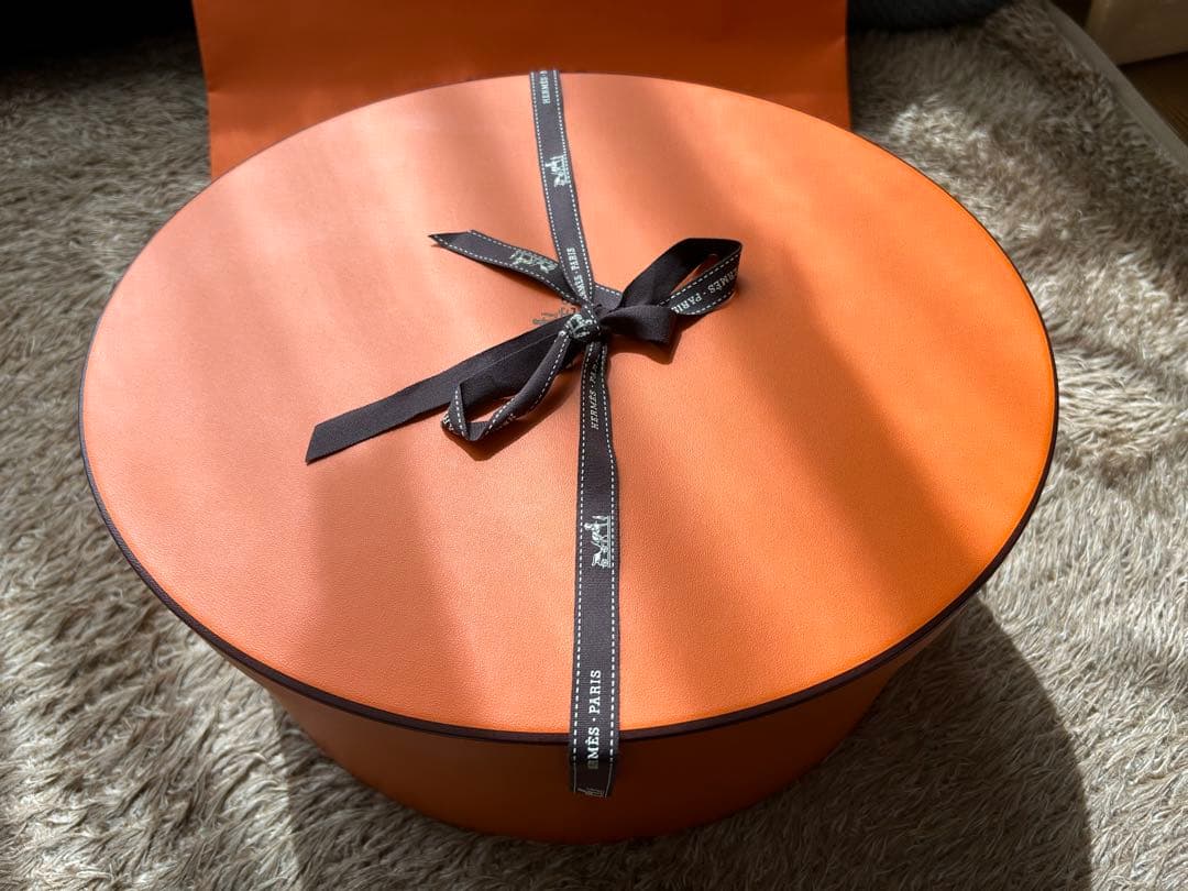 HERMES エルメス 楕円形 空箱