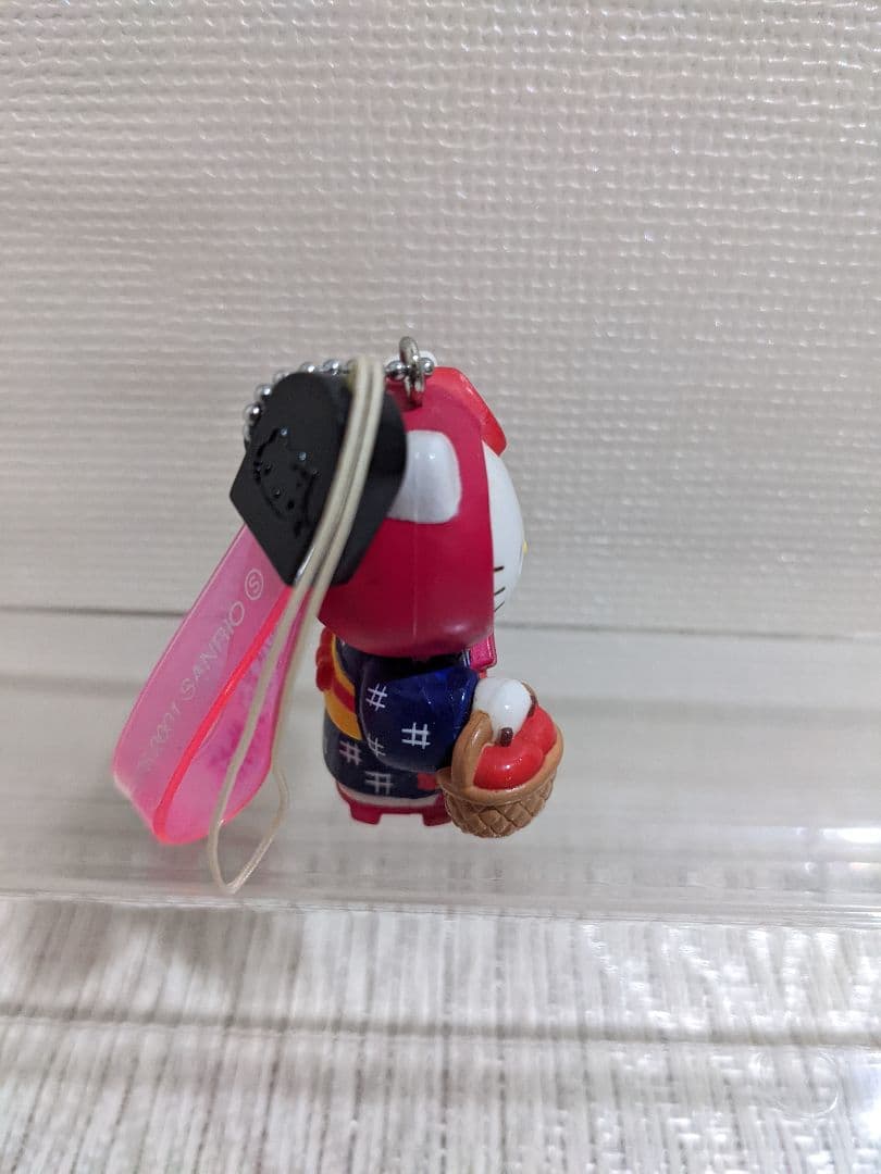 みちのくキティ物語 ストラップ　サンリオ　2001 りんご娘　ストラップ