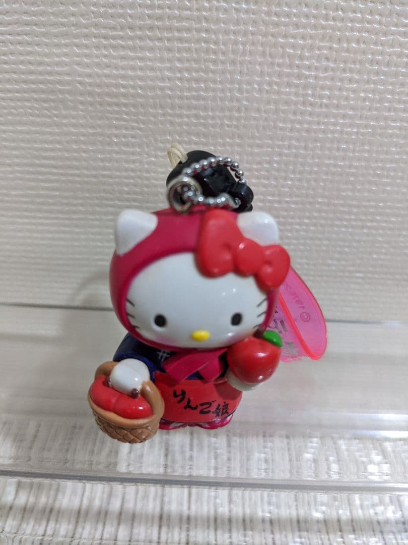 みちのくキティ物語 ストラップ　サンリオ　2001 りんご娘　ストラップ
