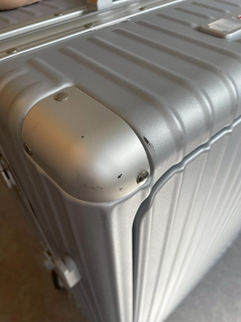 3000円オフ！リベティ多機能キャリーケース【マットシルバーМサイズ】80