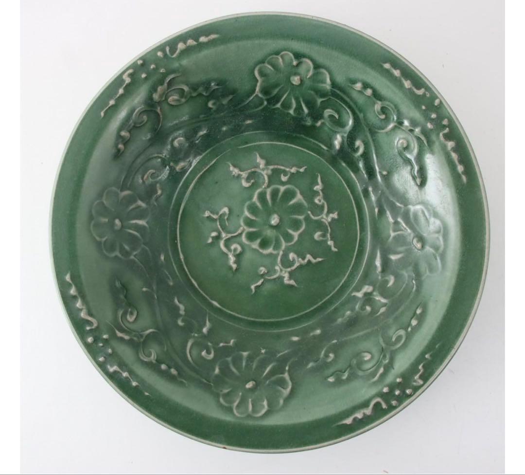 中国古美術品　明清時代　特大 緑釉花草文大皿　40cm