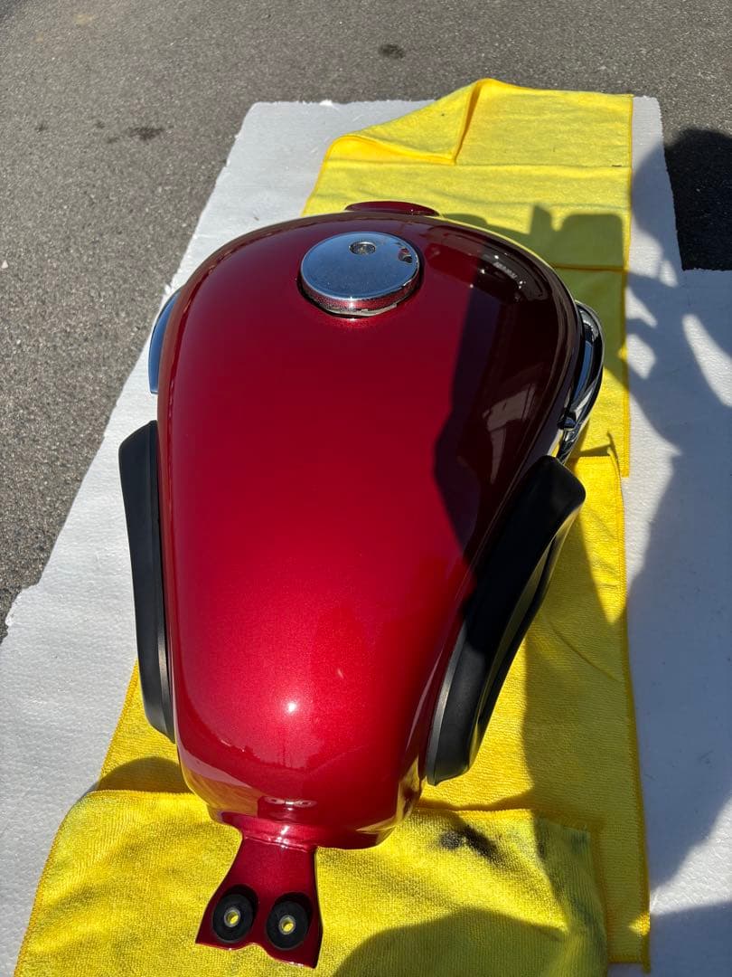 Kawasaki W650(1999)タンク　エンブレム、パット、コック、キー付