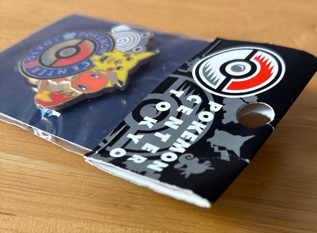 d*2様 ポケモンセンター東京ピンバッチ