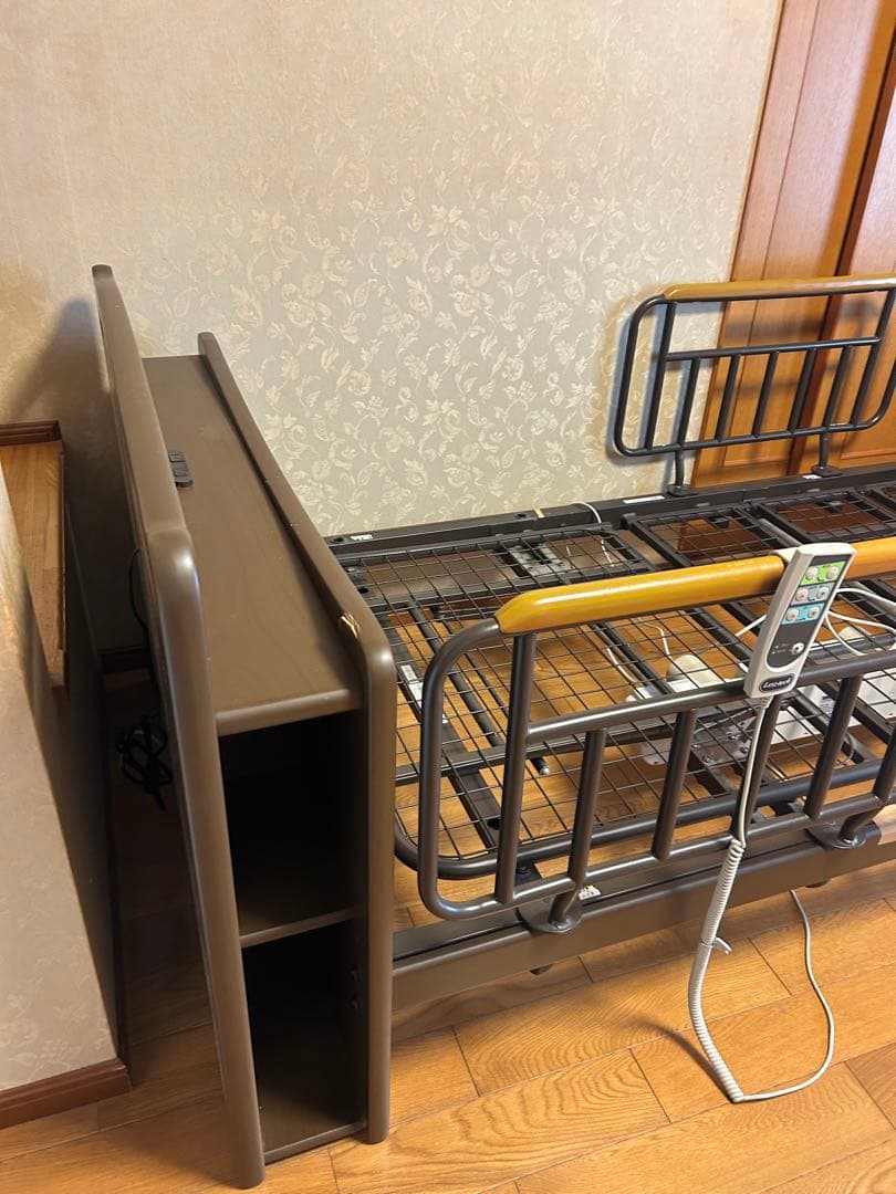 電動リクライニングベッド　専用マットレス付き