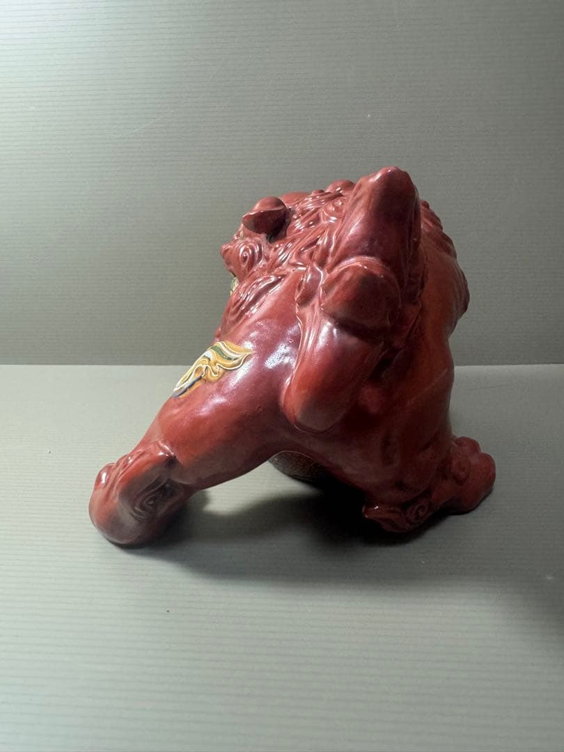 2068  九谷焼 シーサー縁起物 魔除け 玉乗り 獅子 置物　骨董品
