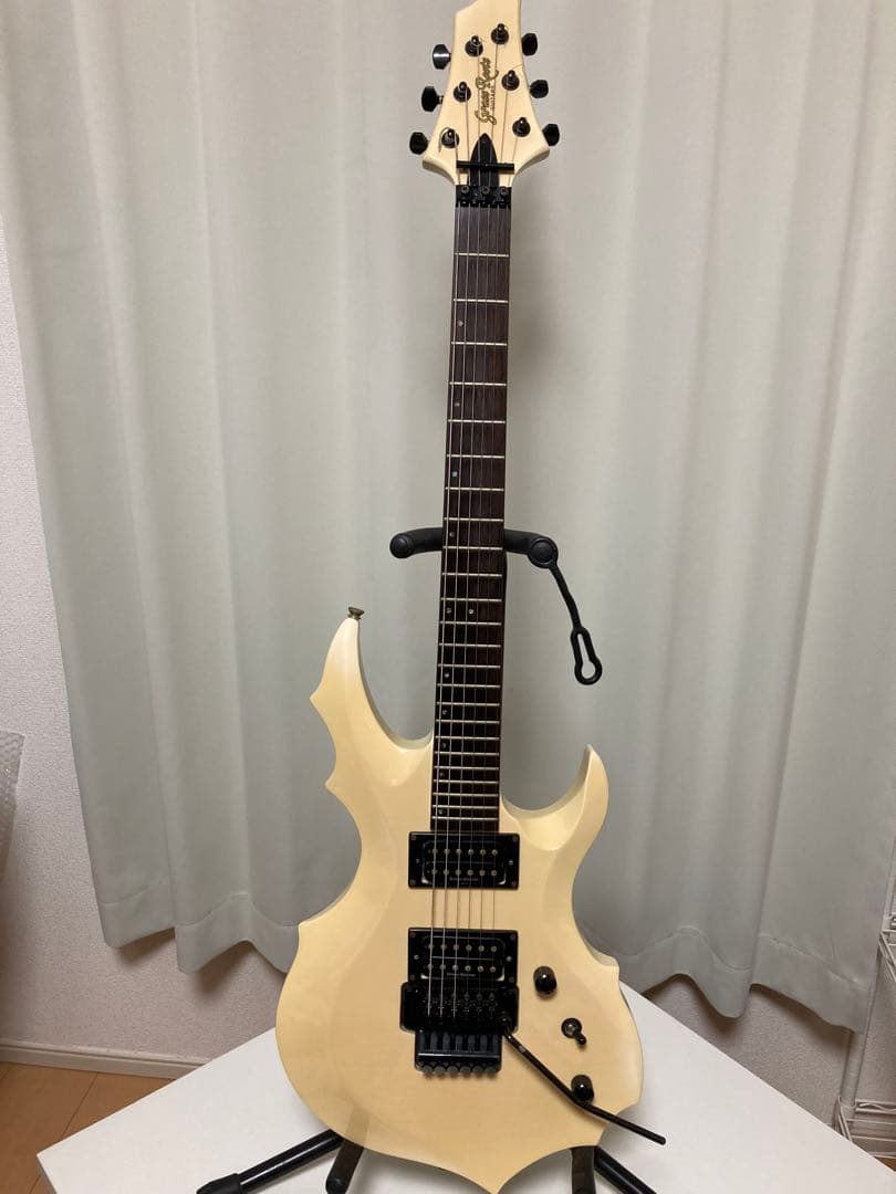 グラスルーツ　フォレストタイプ　エレキギター Duncan Designed