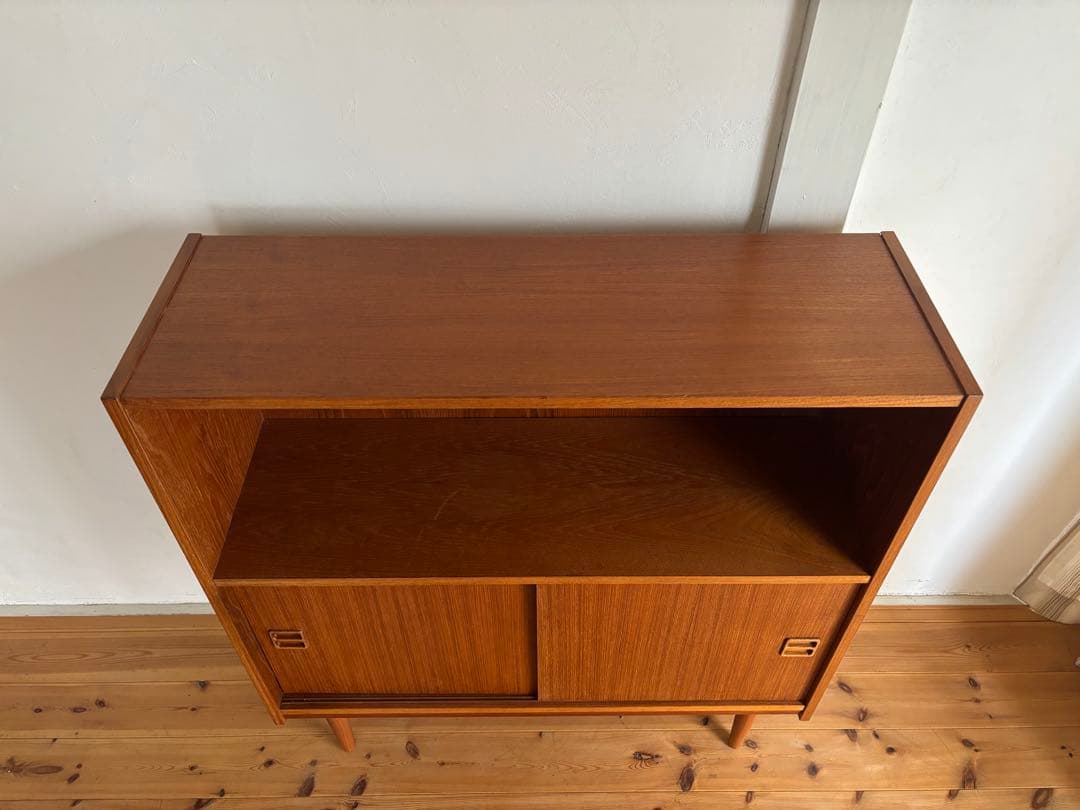 北欧ヴィンテージ　デンマーク　チーク　キャビネット