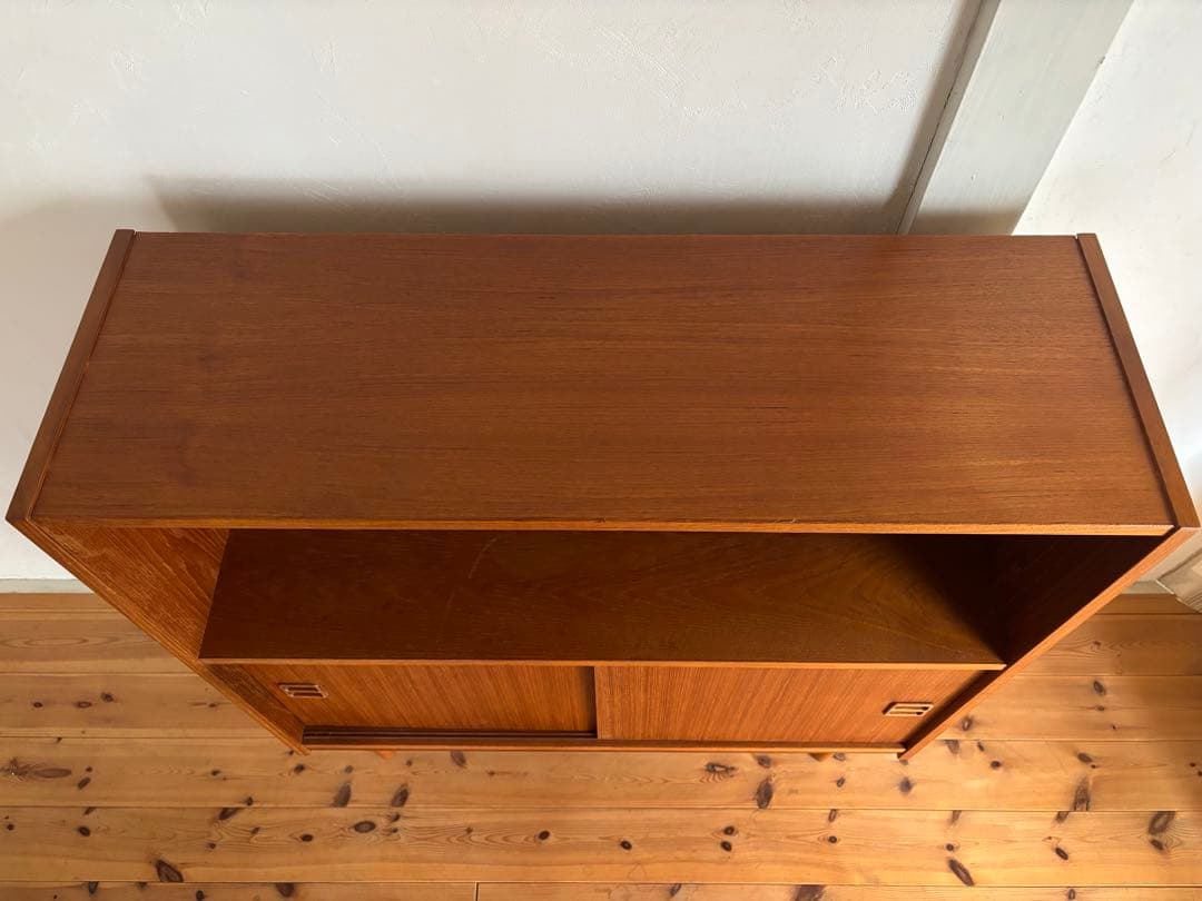 北欧ヴィンテージ　デンマーク　チーク　キャビネット