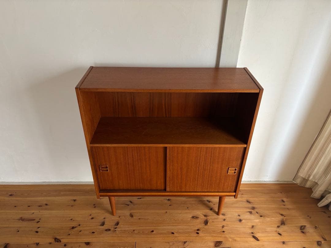 北欧ヴィンテージ　デンマーク　チーク　キャビネット