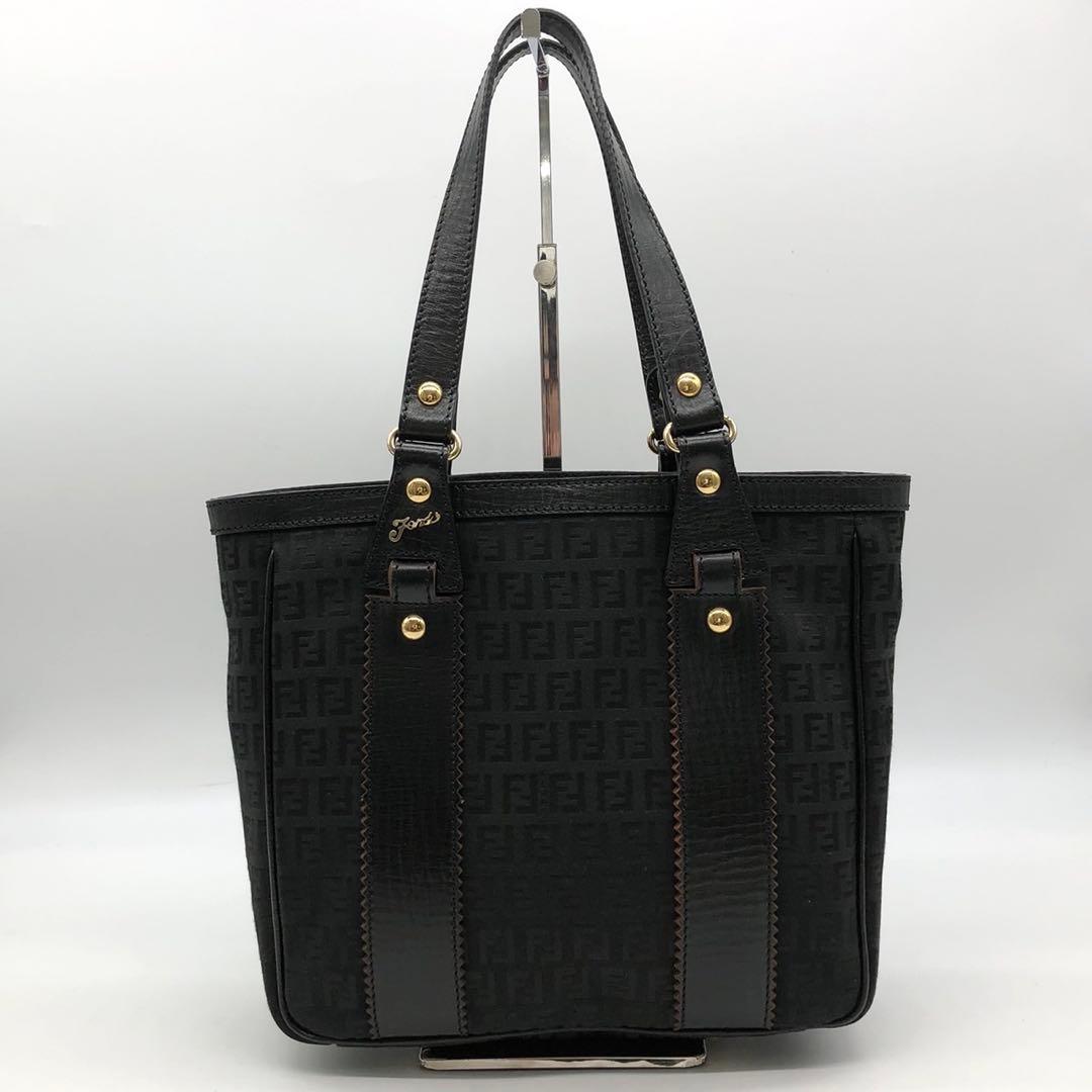 ✨極美品✨フェンディ ハンドバッグ ズッキーノ ロゴ金具 キャンバス レザー 黒