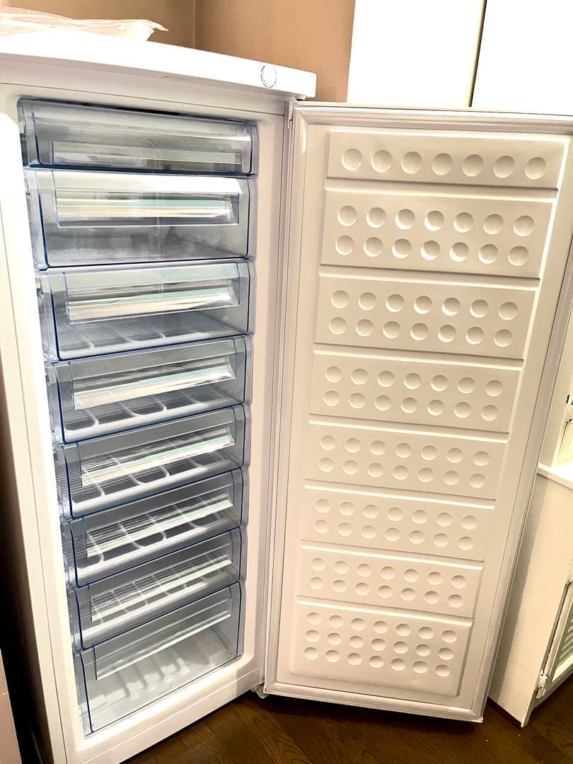 レマコム フリーズベア 大容量 193L冷凍庫 縦型¥18万1060