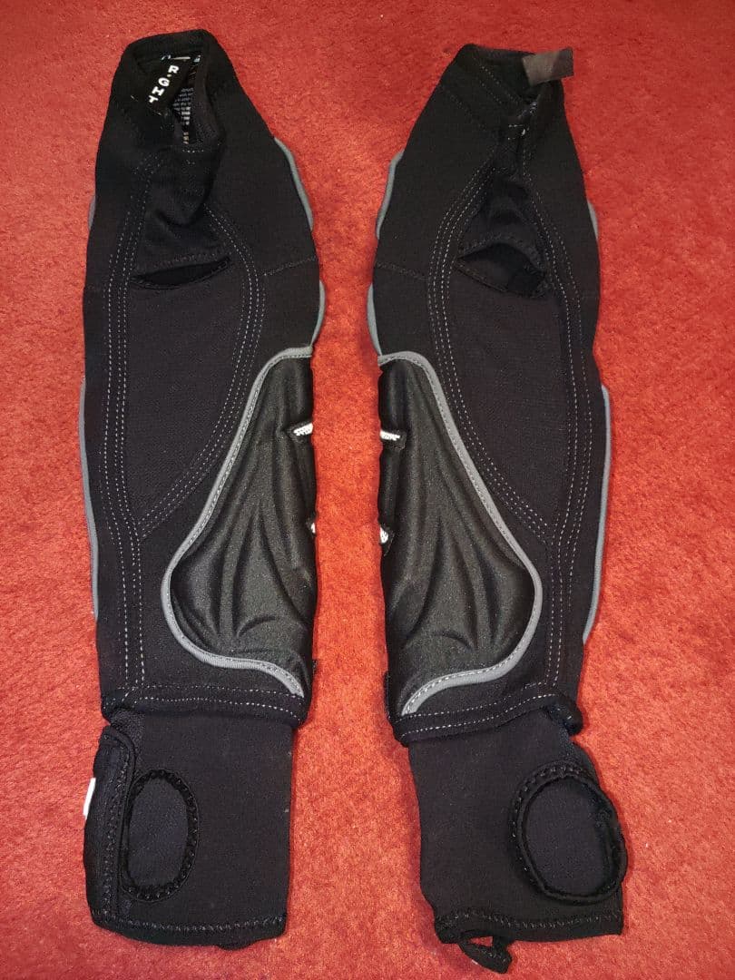 Dye プレシジョン パフォーマンス エルボーパッド　サバゲー用品