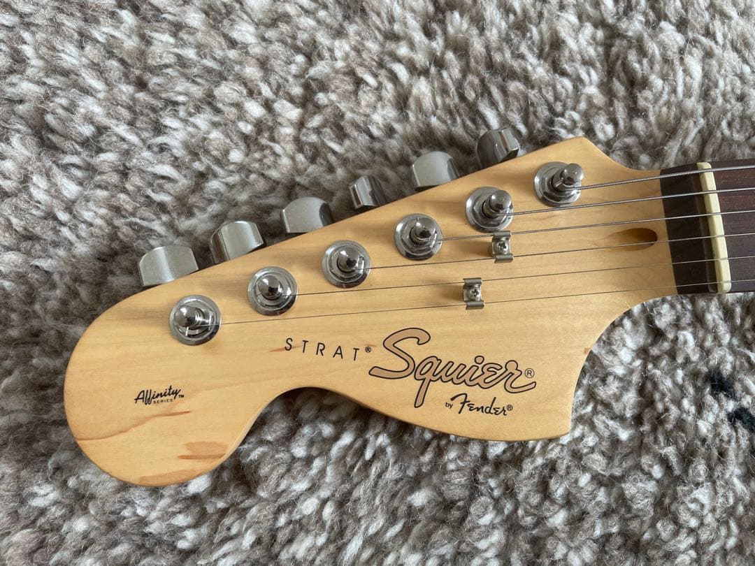 超美品　Squire by FENDER レフティー　ストラト　サンバースト