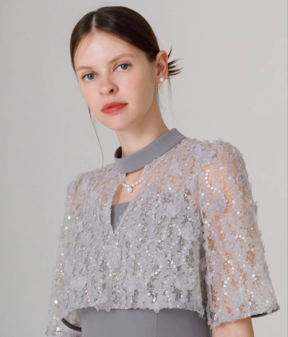 Leja グレー フリル付きパーティードレス　Ｓサイズ