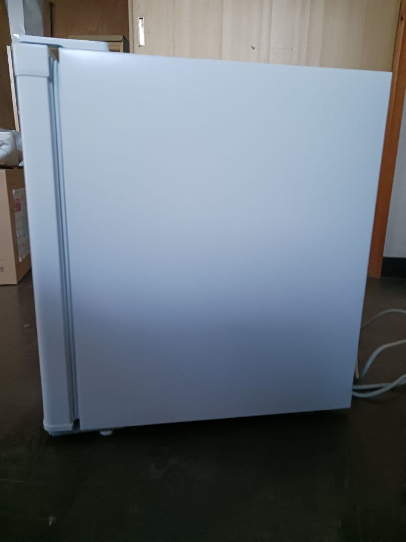 [ マクスゼン ] 2024年製 小型 1ドア冷凍庫 33L 右開き