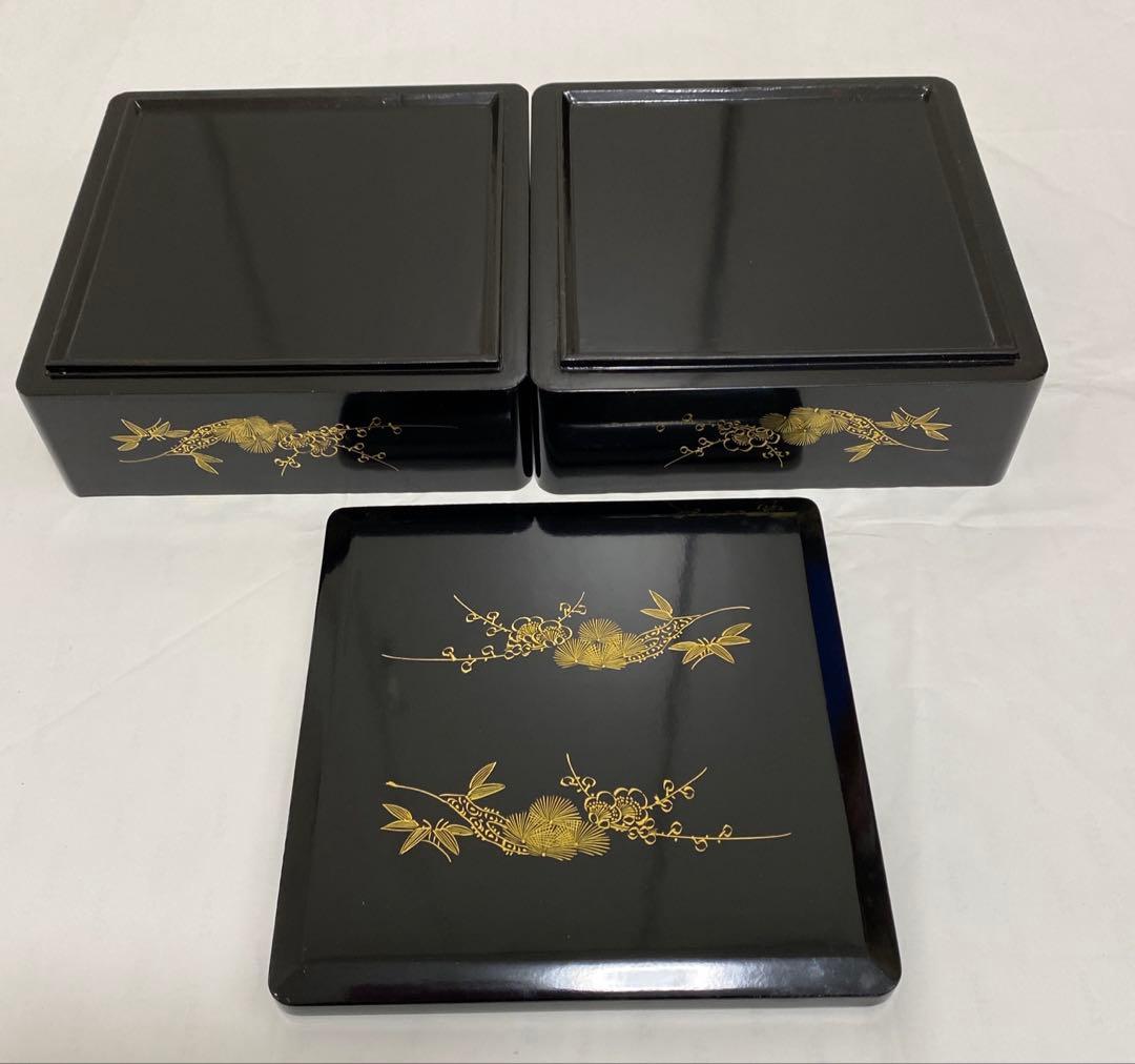 新品未使用　漆二段重箱　 松竹梅の金色装飾　沈金