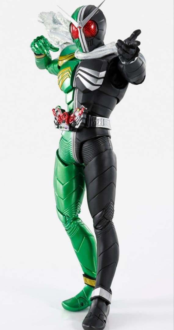 未開封新品 S.H.フィギュアーツ 真骨彫製法 仮面ライダーＷ サイクロンスカル