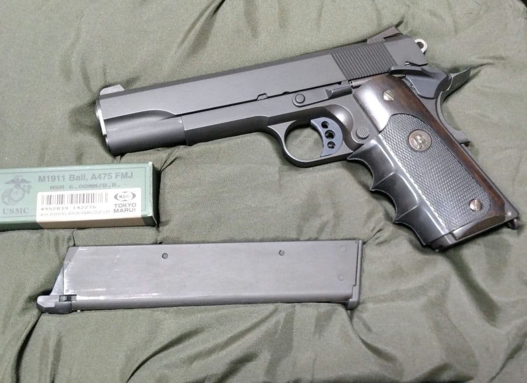 東京マルイ MEU ピストル カスタム バイオハザード　ヴィレッジ風