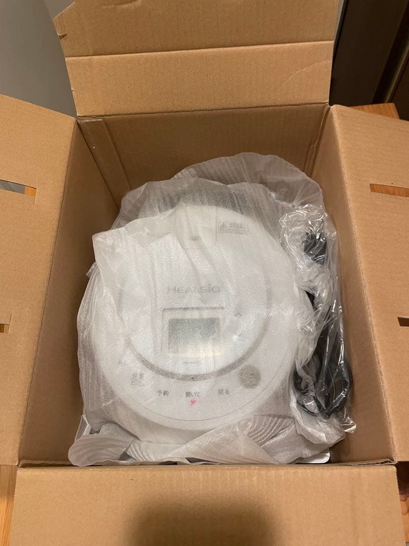 SHARP KN-HW10E-W ヘルシオホットクック水なし自動調理鍋ホワイト