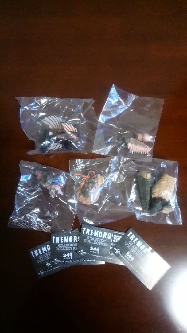 【匿名配送】トレマーズ フィギュア ノーマル4種コンプリートセット ガチャ