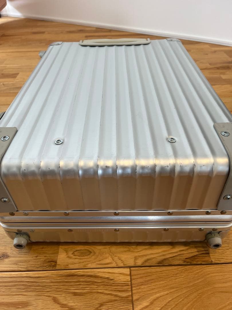 リモワ　キャリーケース
