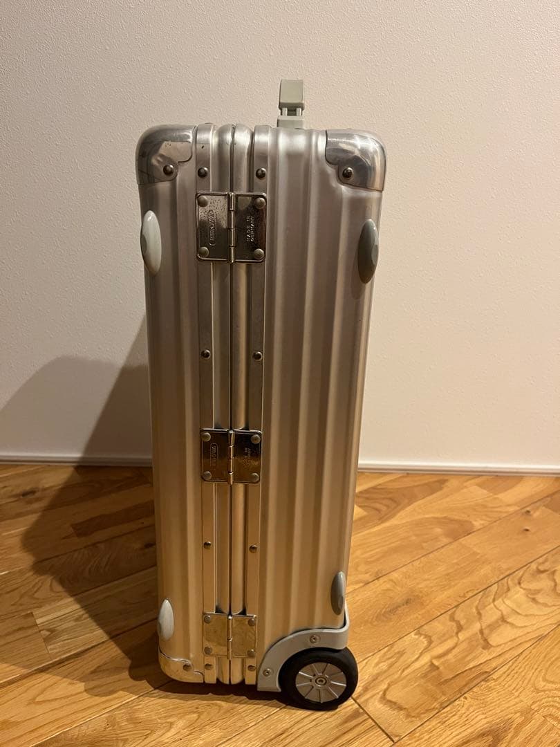 リモワ　キャリーケース