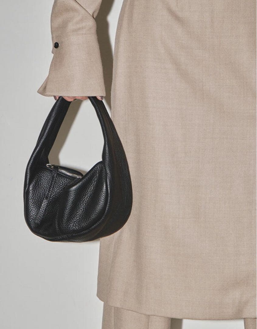 美品　トゥデイフル レザーラップバッグ【Todayful】　ブラック