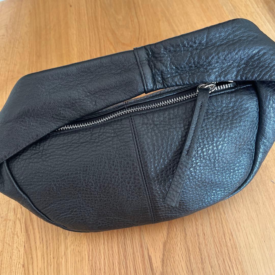 美品　トゥデイフル レザーラップバッグ【Todayful】　ブラック