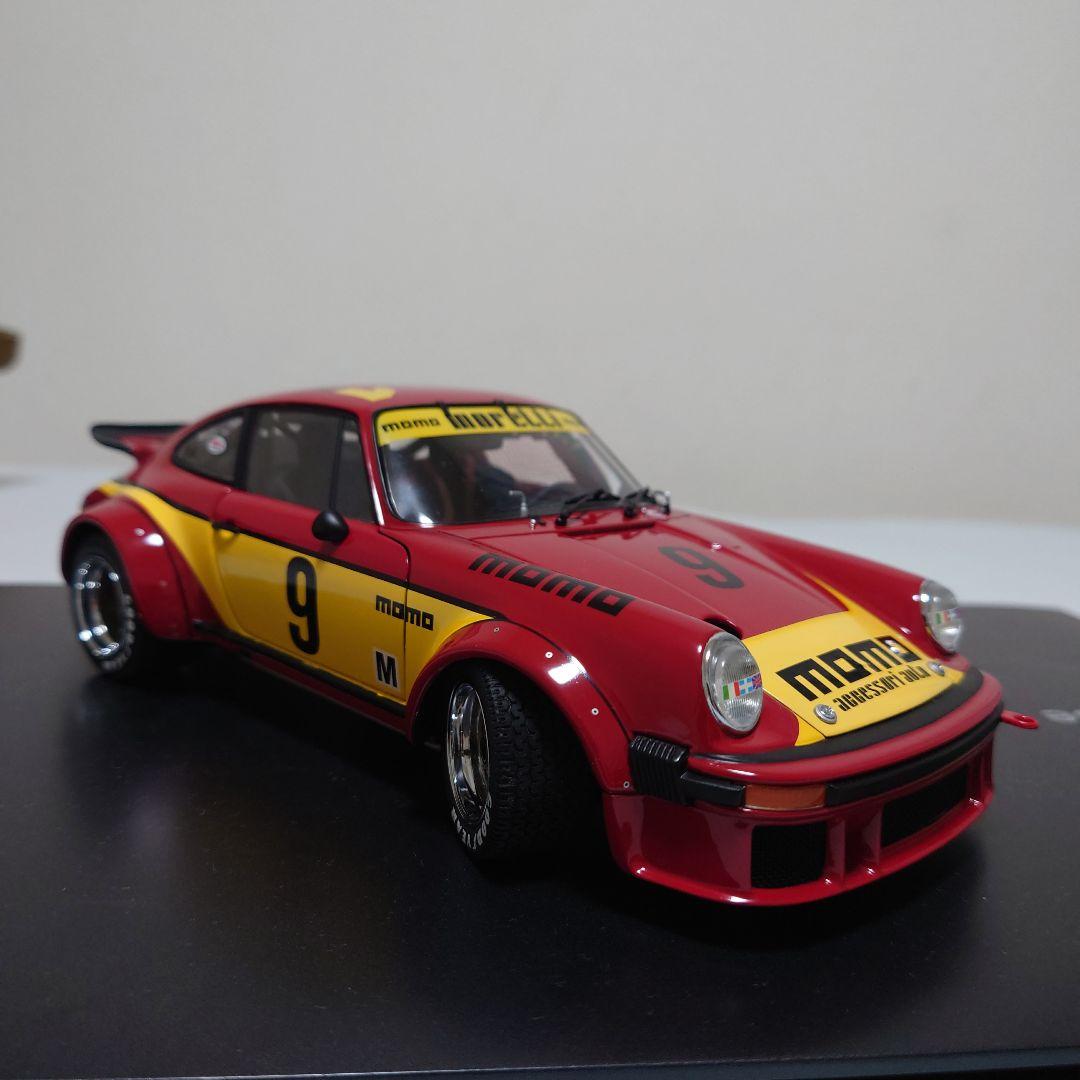 1/18 エグゾト　EXOTO　ポルシェ　PORSCHE　934RSR momo